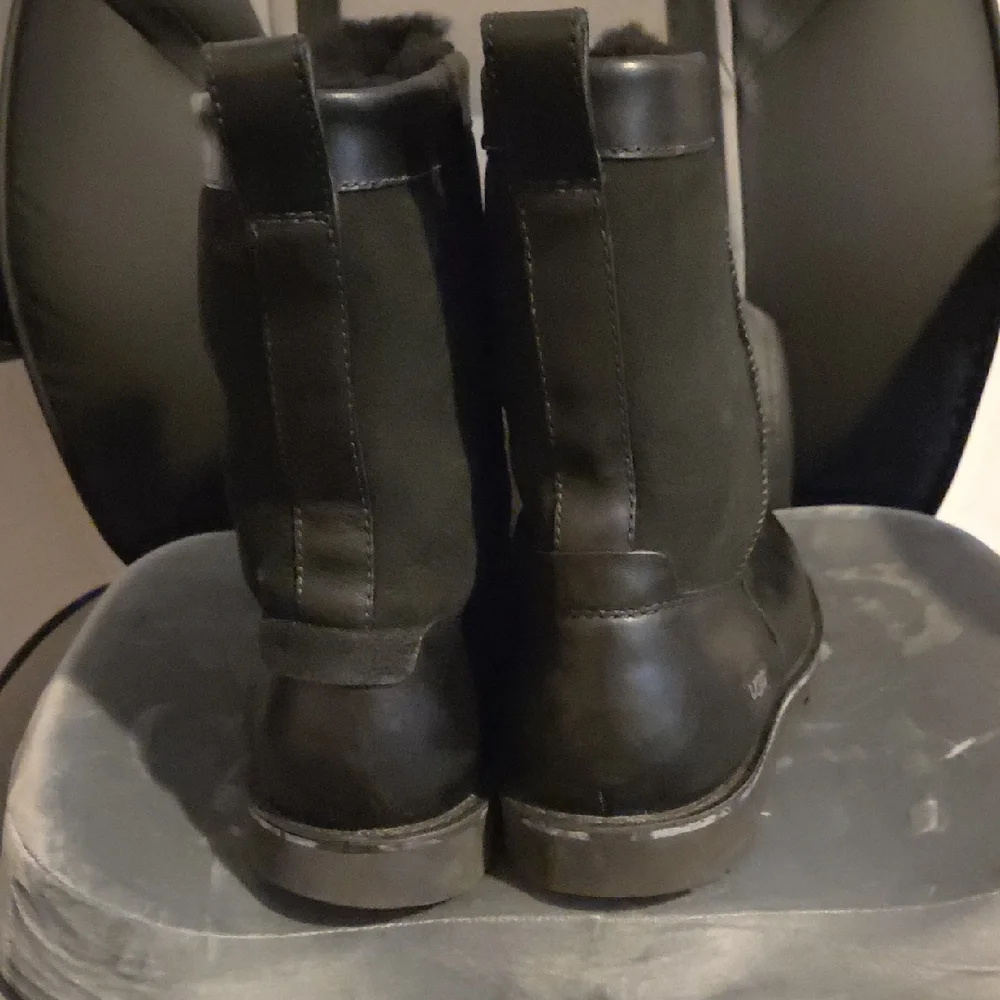 UGG Men's Black Leather Chelsea Boots with Elastic Side Panels